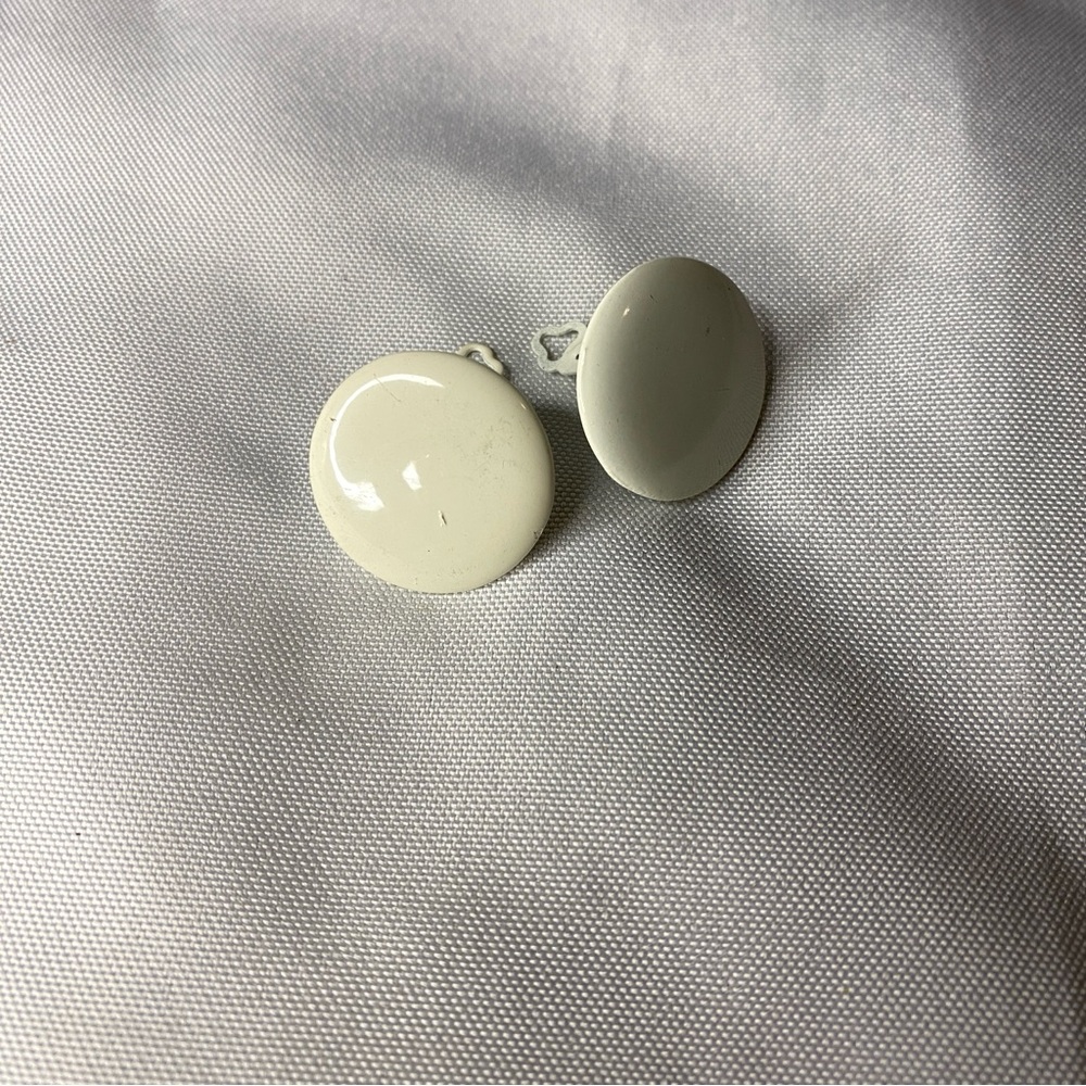 Elegant Cream Clip-On Earrings